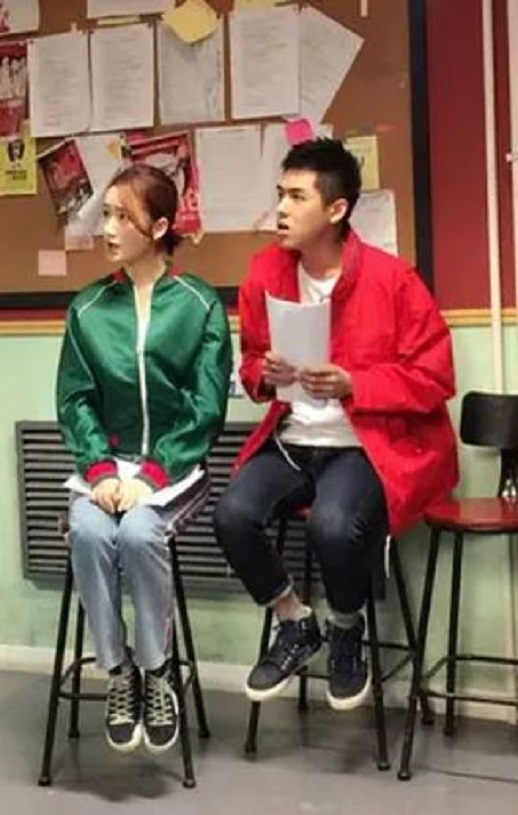 2023年国产大陆电视剧《疯狂剧团》全23集